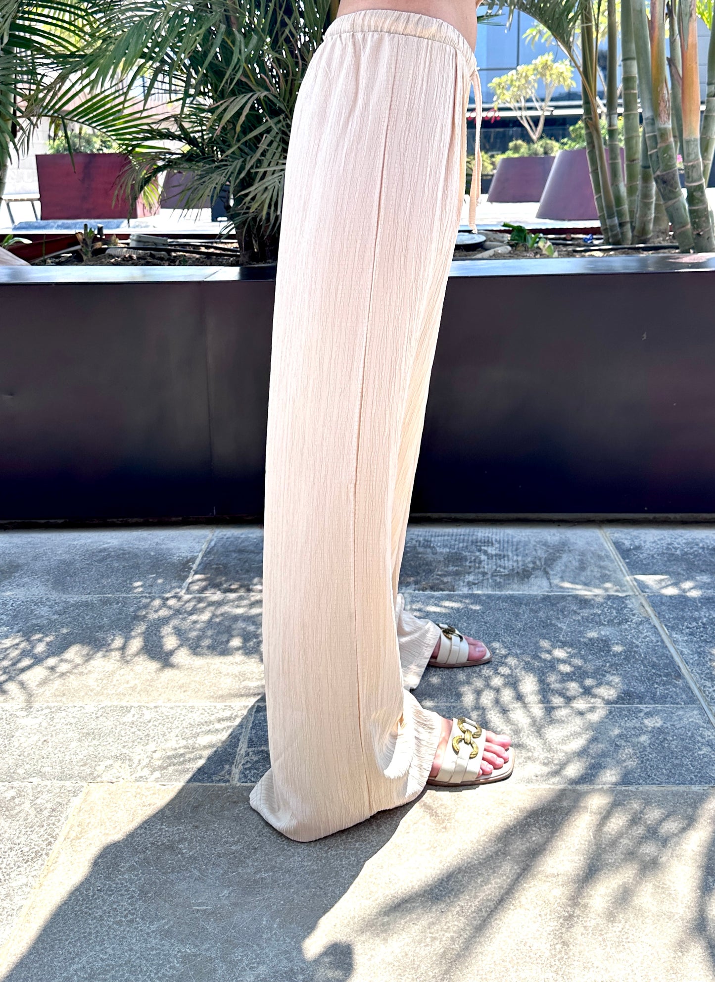 Textured Wide-Leg Pants In Beige