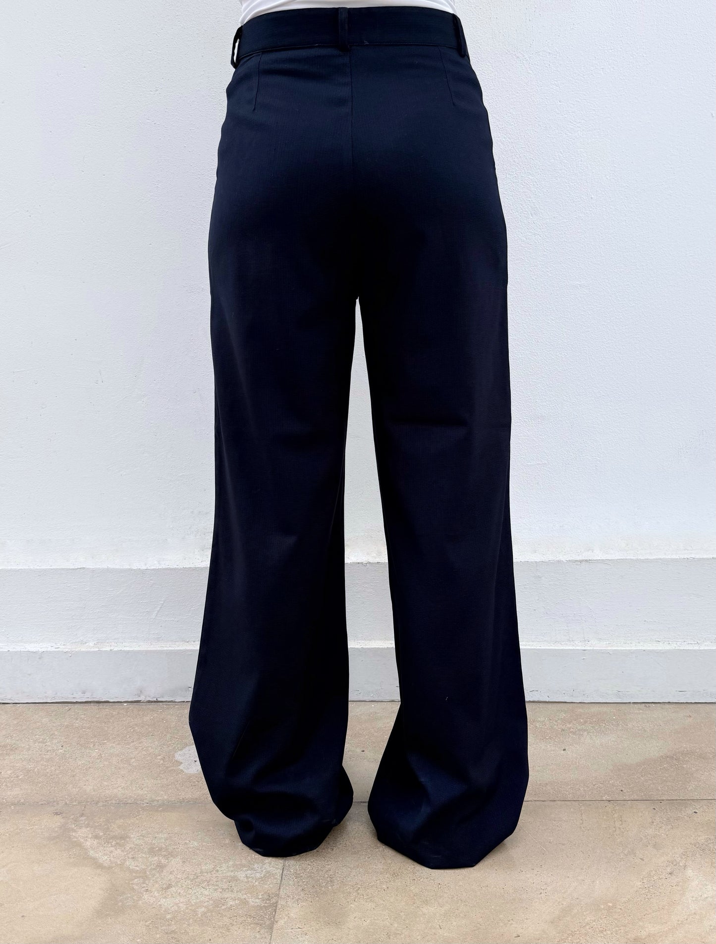 The Essential Pants In DarkBlue