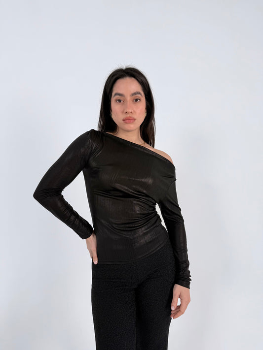 Metalic One-Shoulder Top In Black