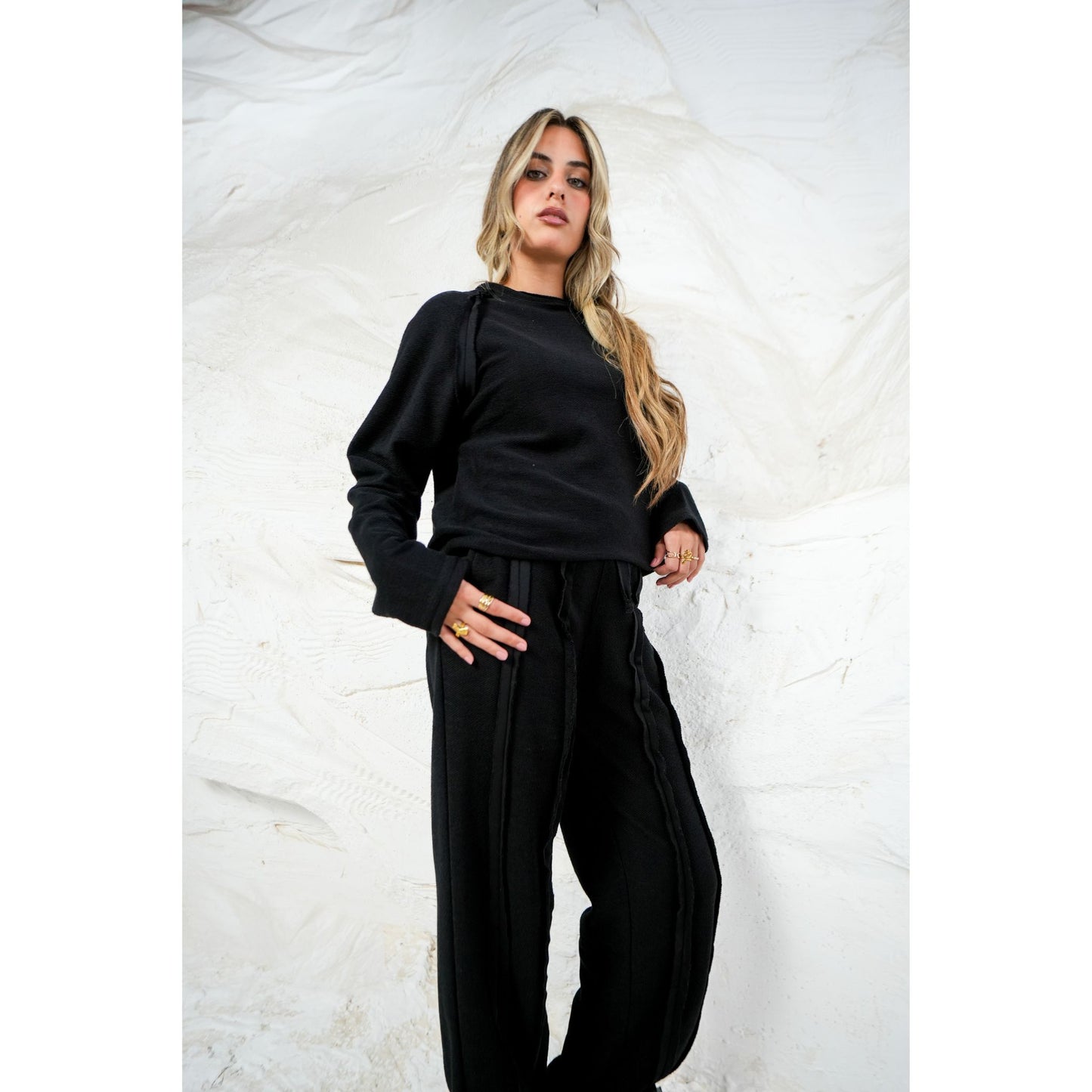 OverSized Bold Lines Sweatshirt In Black