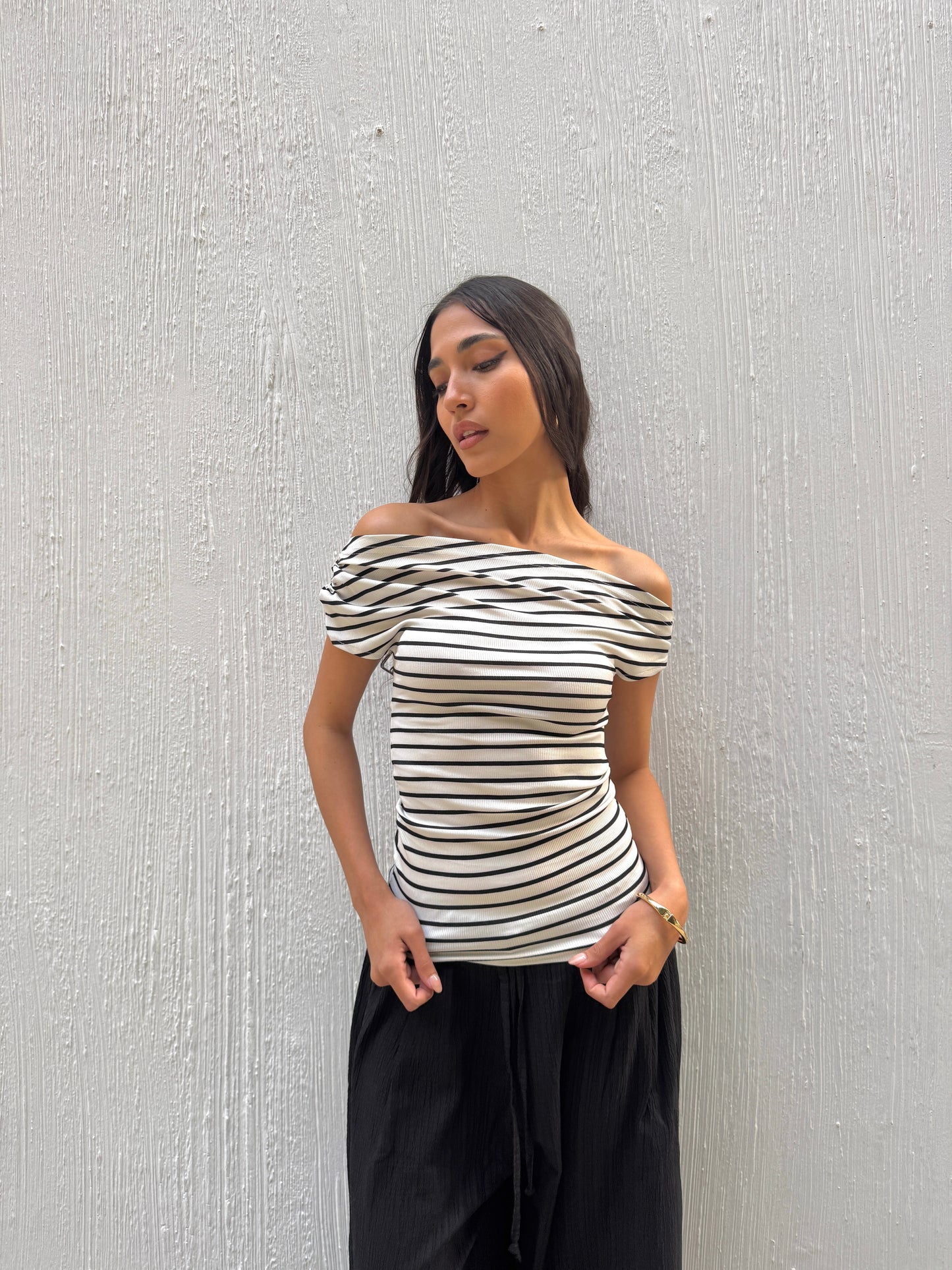 Outline Stripe Top In Black