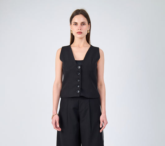 Straight V-neck Vist In Black