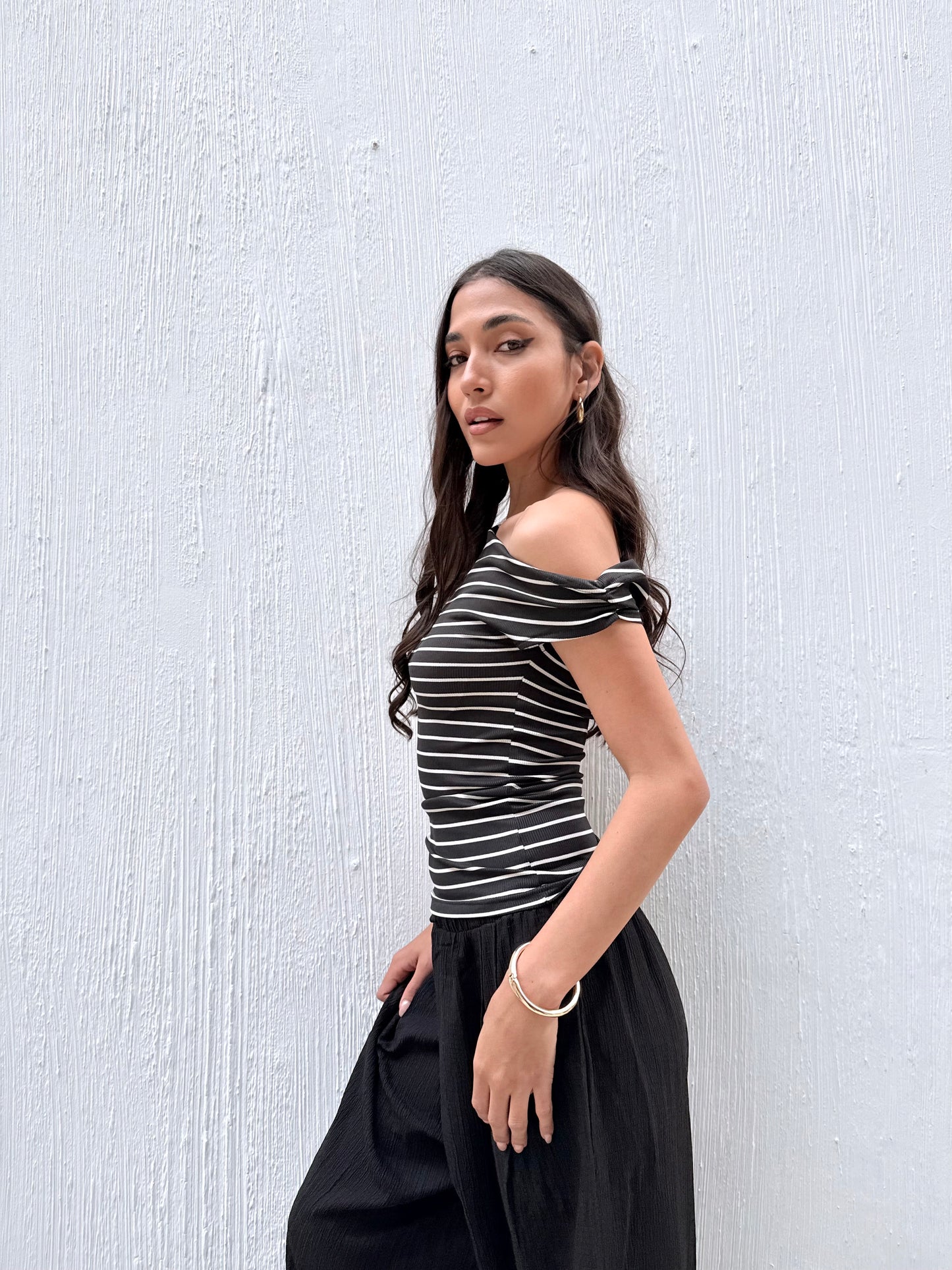 Outline Stripe Top In Black