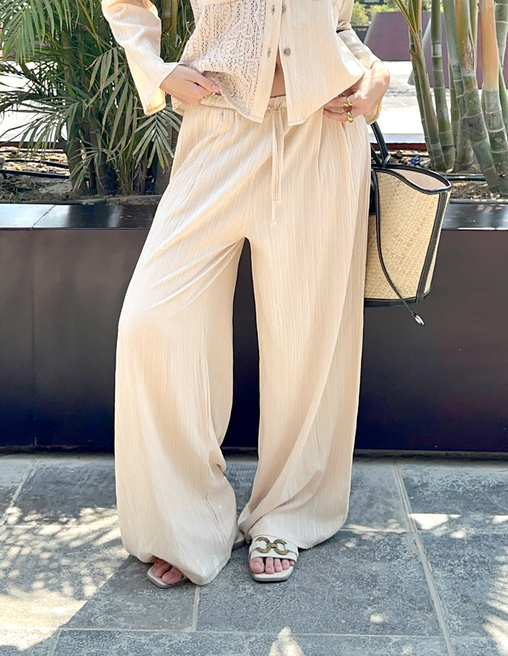 Textured Wide-Leg Pants In Beige